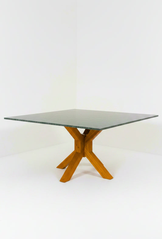 Mesa de comedor Kova