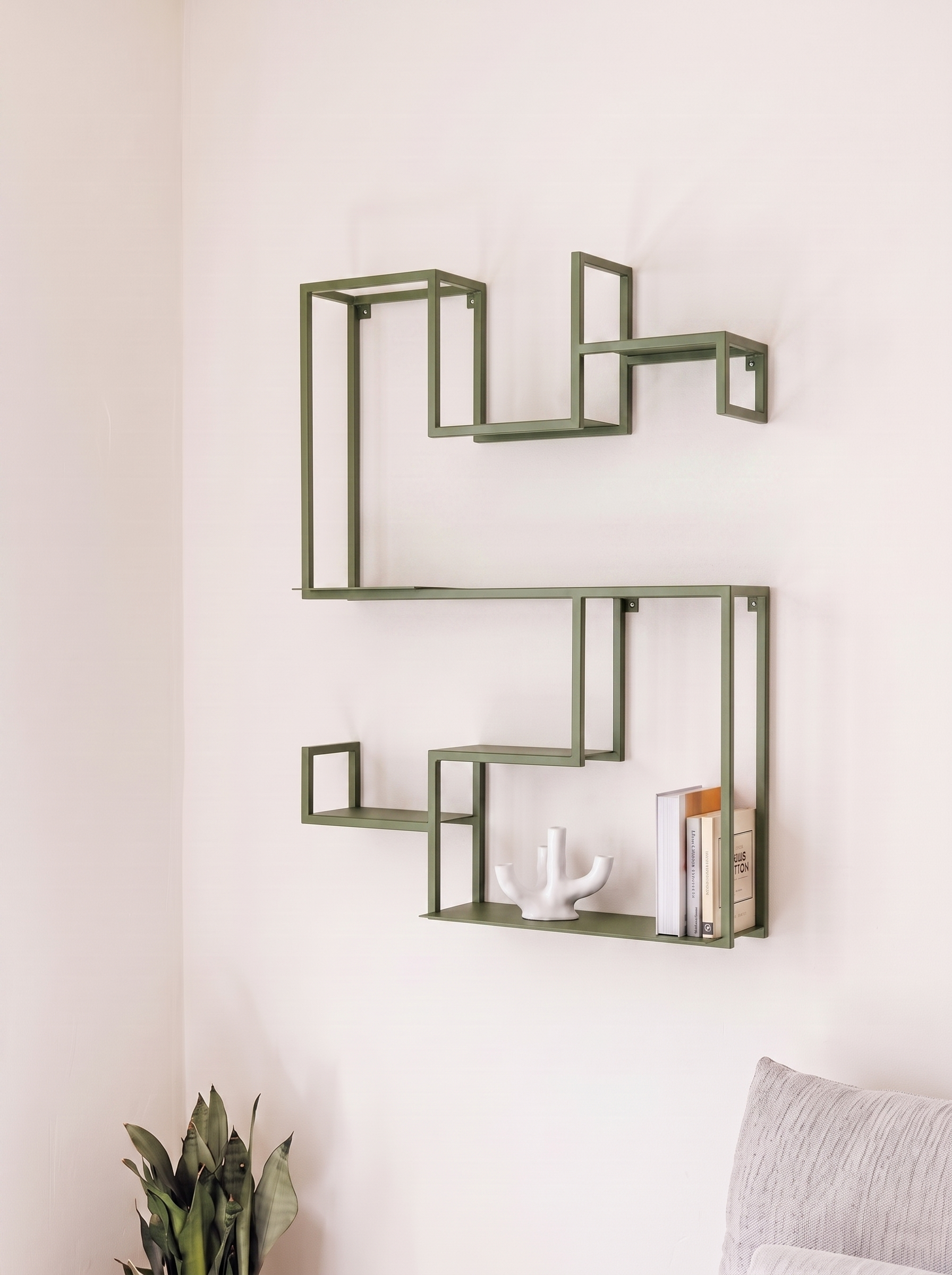 Repisa Orso Verde con decorativos