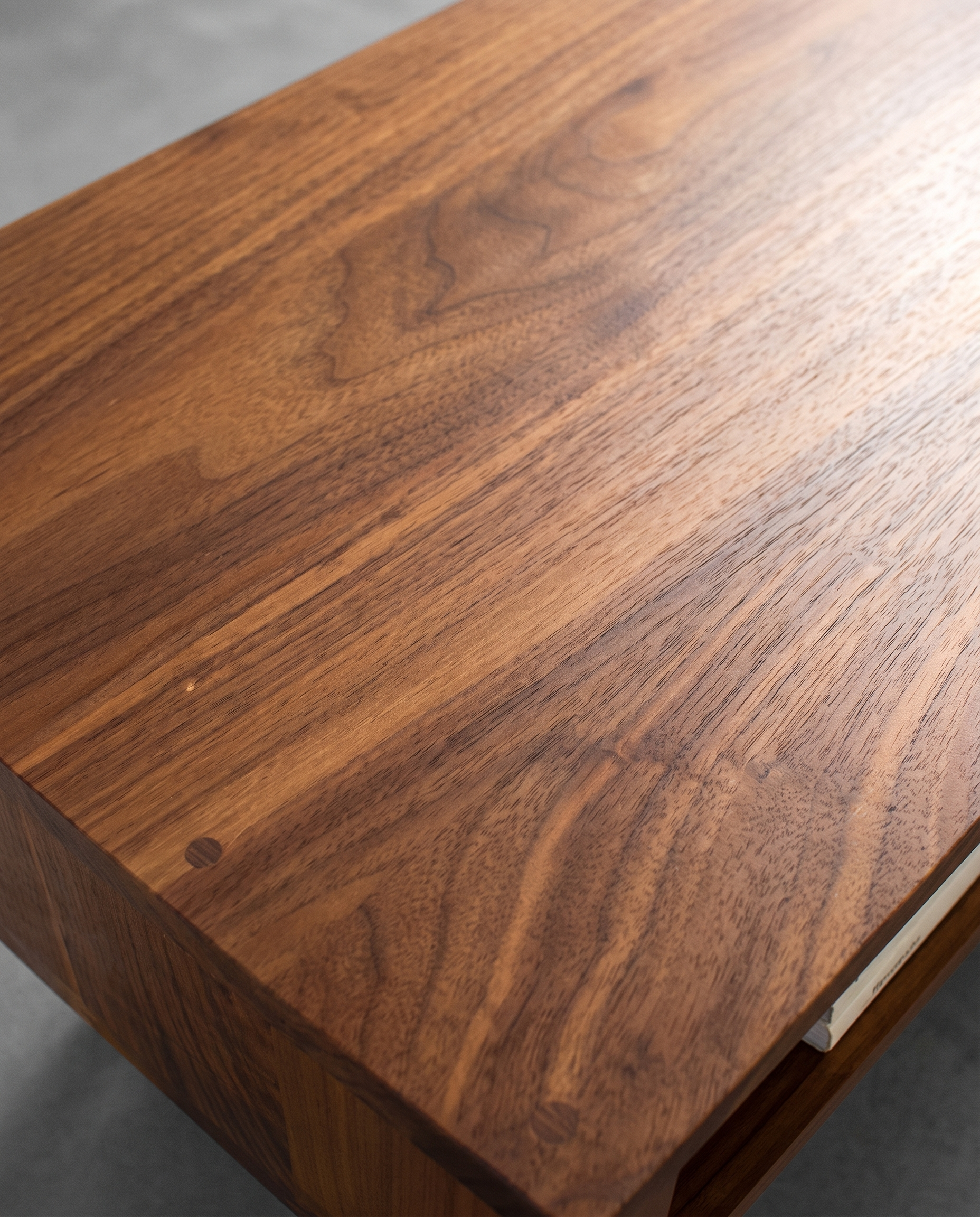 Mueble de TV Tzalam detalle de madera